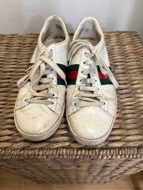 Gucci White Leather Sneakers with Classic Bee and Green and Red Stripe